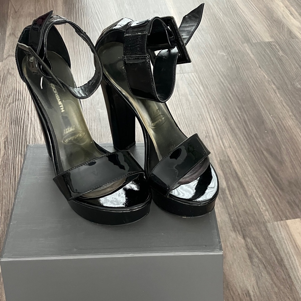 WINDSORSMITH Glossy Black Platform Heels Size 7